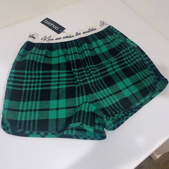 Boohoo PJ shorts - Picture 2 of 3